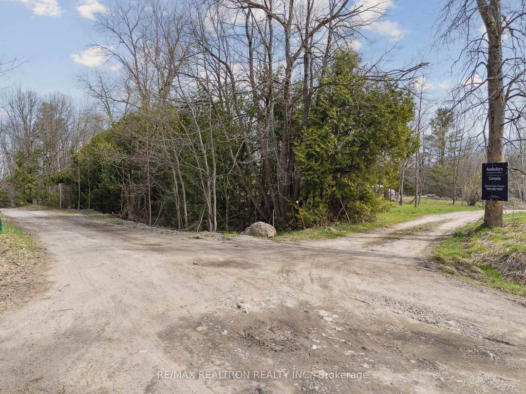 A fantastic 68 acre parcel awaits you just south of Gravenhurst This property encompasses 1056 feet of untouched waterfront on Sparrow Lake while having direct access to the Trent Severn ...
