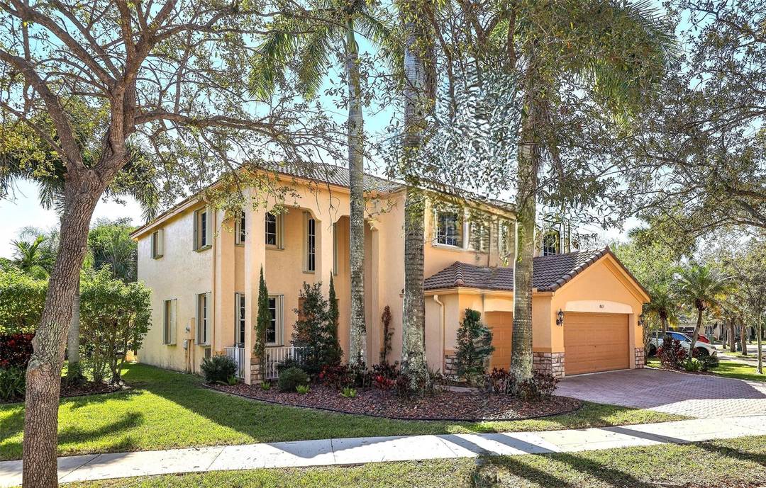 Rare available Jasmine model home With a luxurious master suite that includes an oversized master bedroom with a full sized sitting room, 2 oversized walk in closets, spa retreat master ...