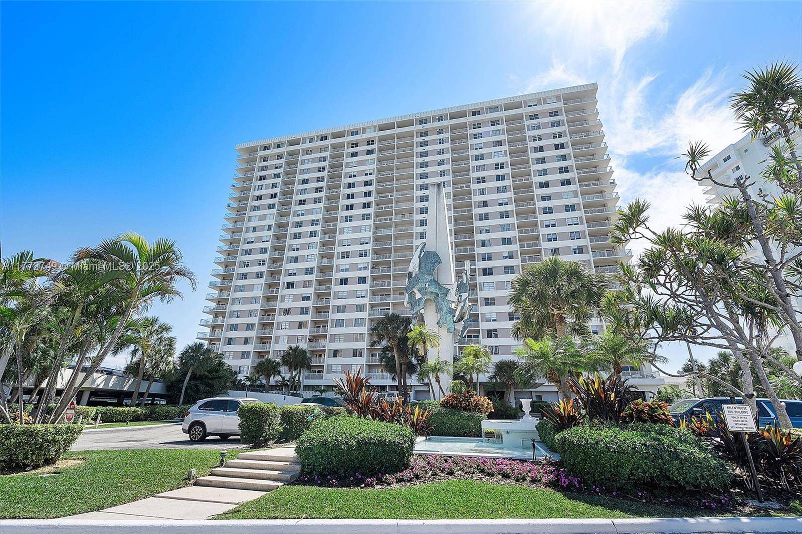 Welcome to this recently renovated spacious 2 bedroom, 2 bathroom condo in the desirable Arlen House of Sunny Isles.