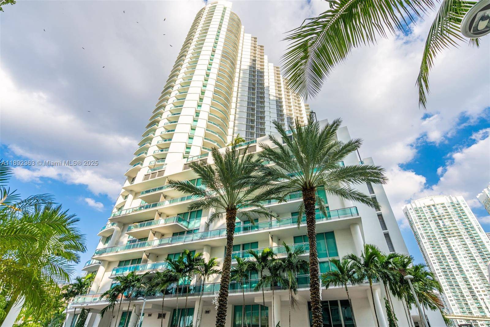 Experience vibrant downtown living at The Wind Condominium !