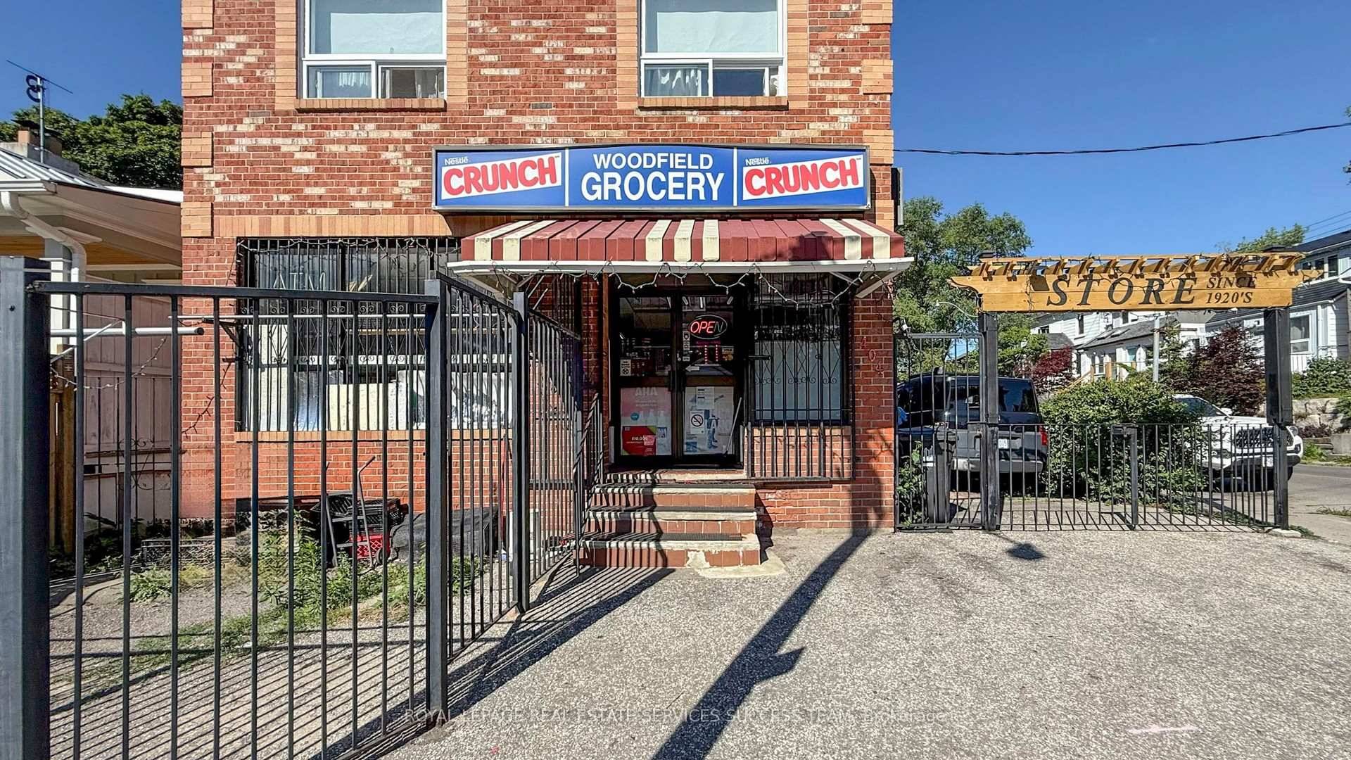 Astonishing Variety Convenience Store Located in Toronto East, Well Established For Over 20 Years With a Loyal Customers From The Community !