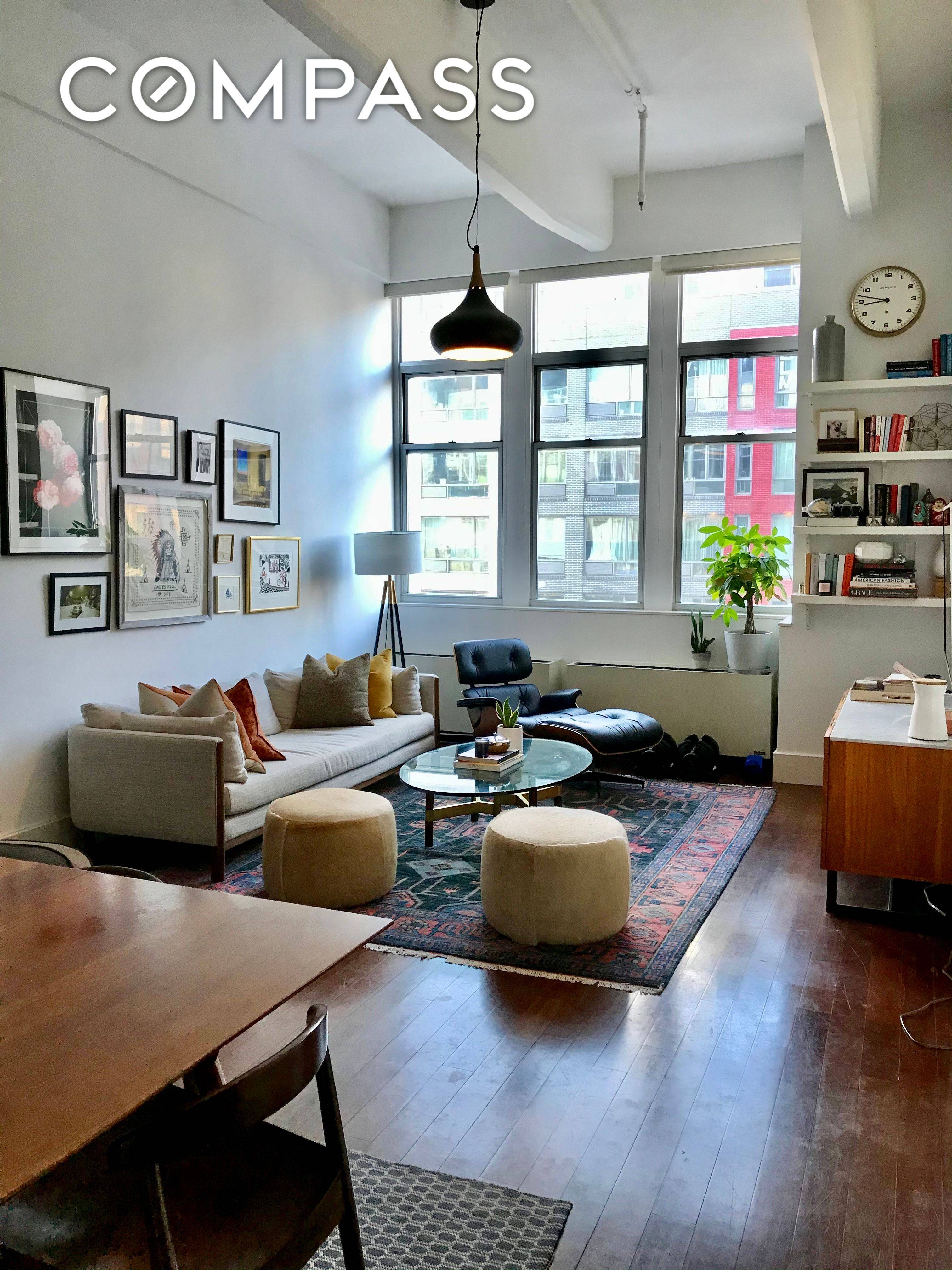 Industrial Chic This over sized 876sf one bedroom, one and a half bath, sun filled loft at the highly sought after Gretsch Building features 13 foot beamed ceilings, over sized ...