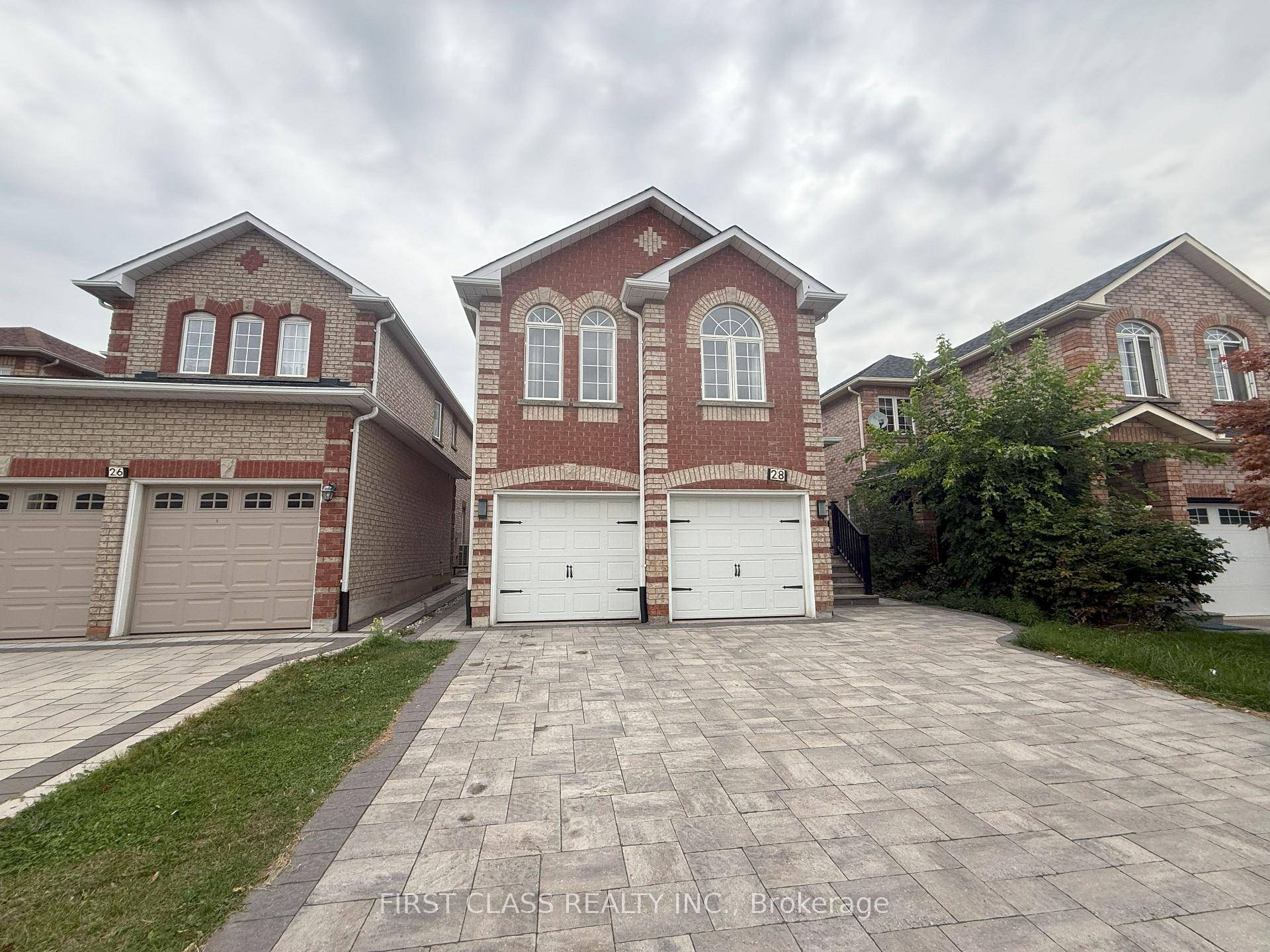 Bright and Spacious 3 Bedroom Detached.