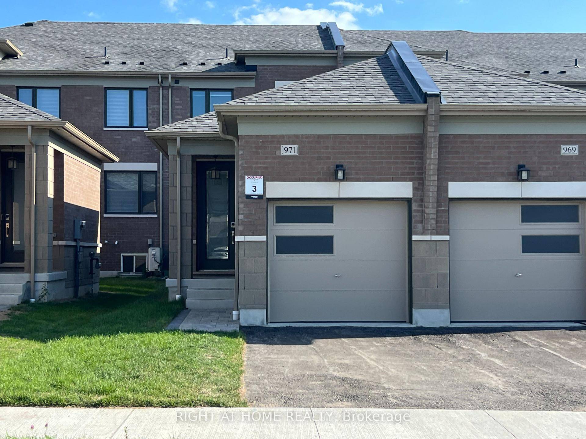 Discover modern living at 971 Crowsnest Hollow, a stunning, brand new freehold townhome perfectly suited for tenants seeking comfort and convenience in the sought after New Seaton community of Pickering ...