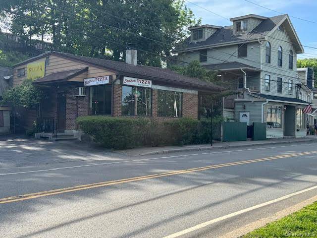 LOCATION LOCATION HIGHLAND FALLS PIZZA RESTAURANT FOR SALE.
