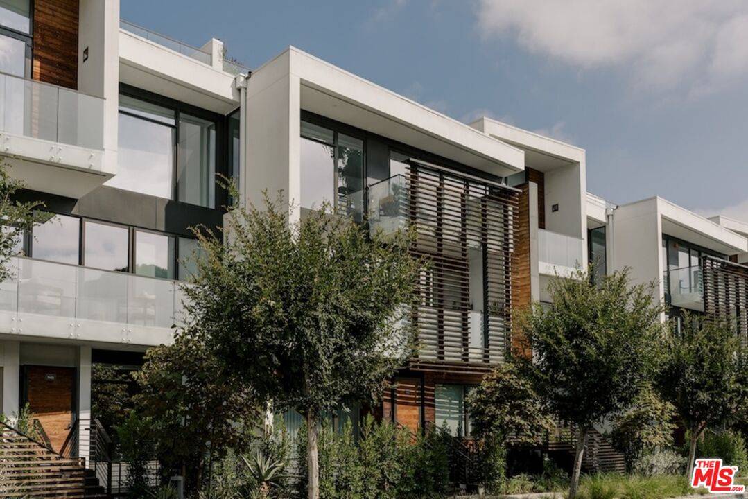 702  N Doheny Dr 3BR Sunset Strip La