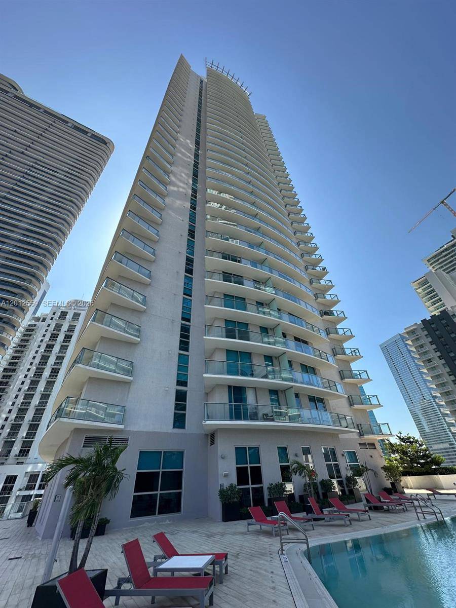 Lovely Unit in the heart of Brickell.