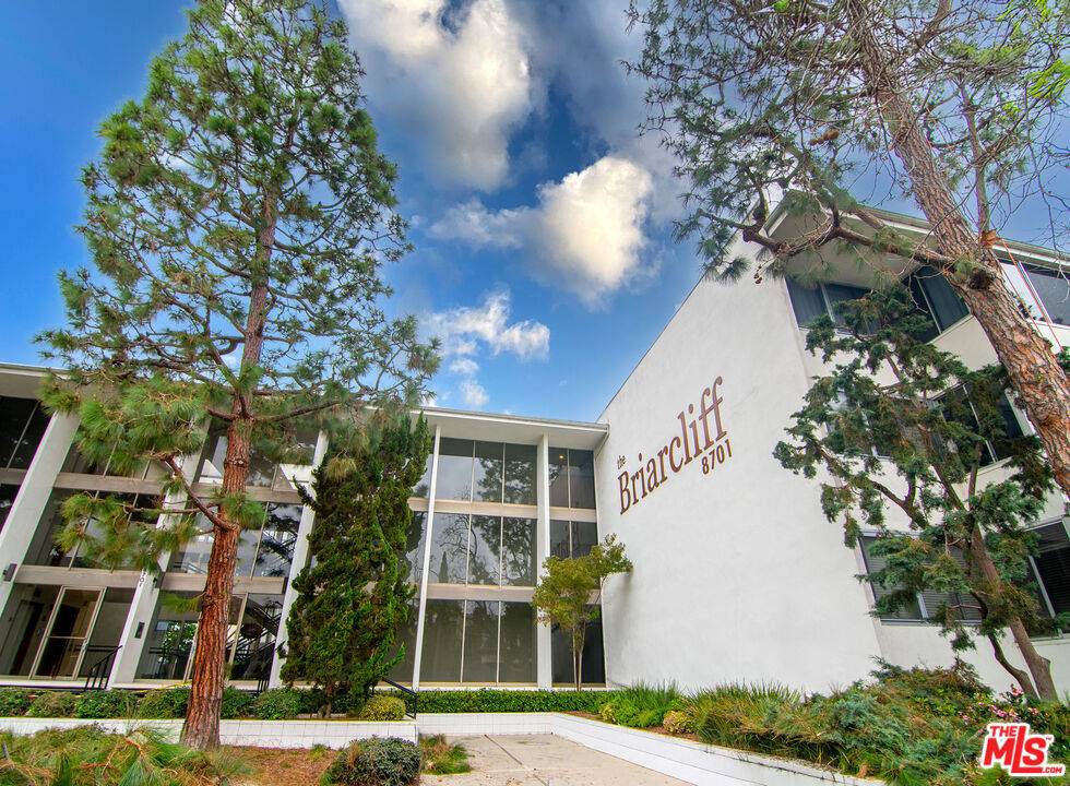 8701   Delgany Ave 2BR Playa Del Rey La