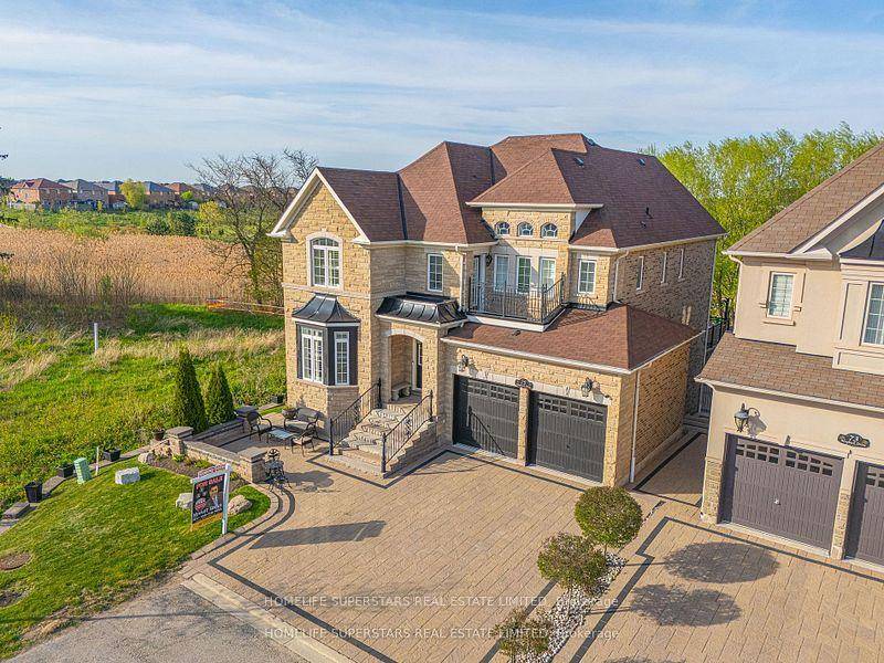 Wow ! Your Search Ends Right Here With This Truly Show Stopper Home Sweet Home !