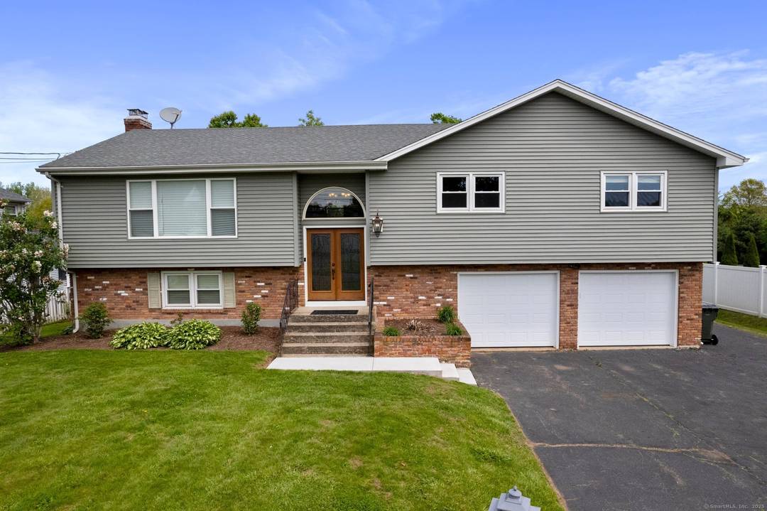 Welcome to 104 Willow Street !