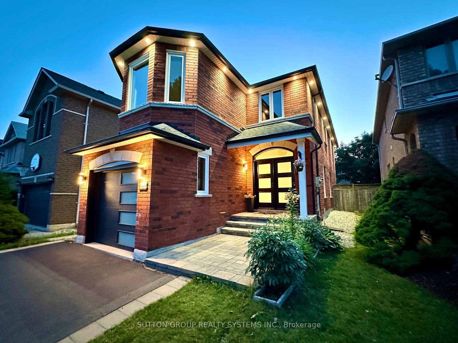 Welcome to this newly renovated, freshly painted, and meticulously well kept house nestled in the sought after Westmount community, surrounded by top rated schools, with proximity to recreation center, OTM ...