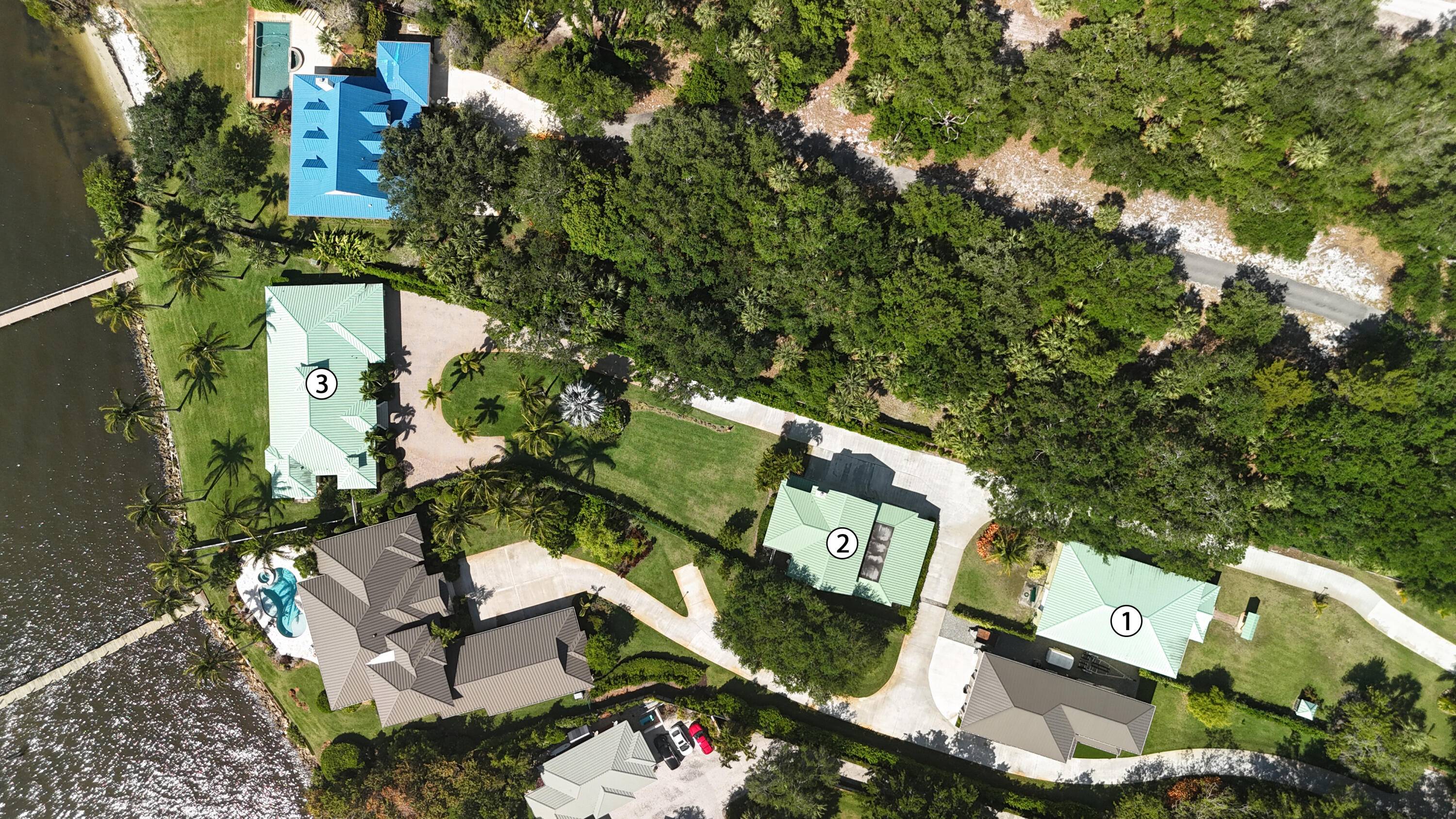 Live Work in Paradise. MIXED USE compound, business and residence spanning 1.