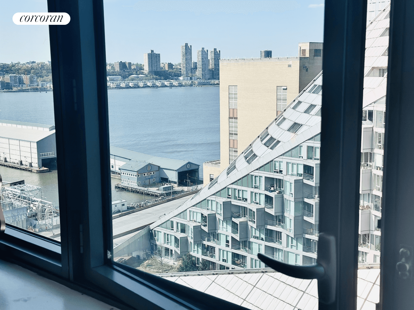 Welcome to apartment 1807 at 606 West 57th Street !