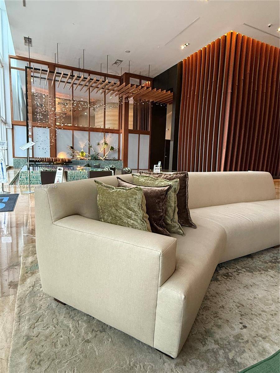 Turn key studio at 50 Biscayne in the heart of Downtown Miami.