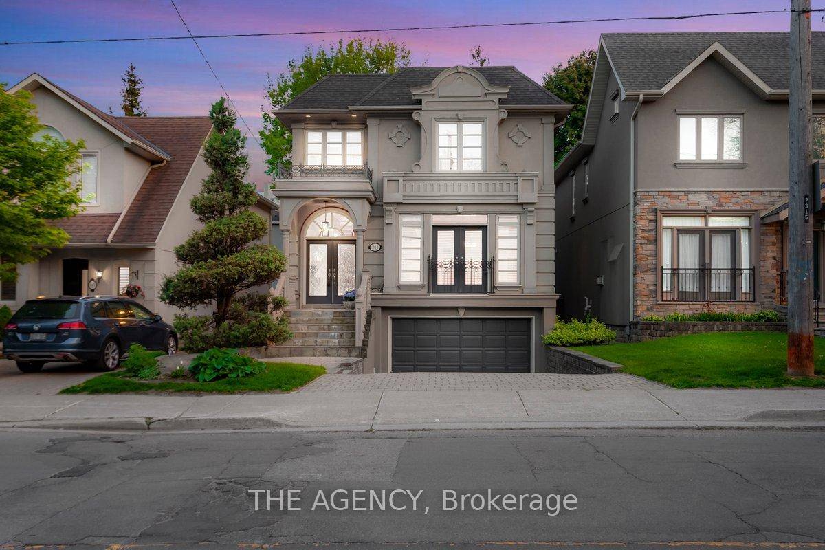 Nestled in Torontos prestigious Bridle Path neighbourhood Bayview and Broadway, this beautifully built, light filled home blends timeless elegance with modern functionality in a prime midtown location.
