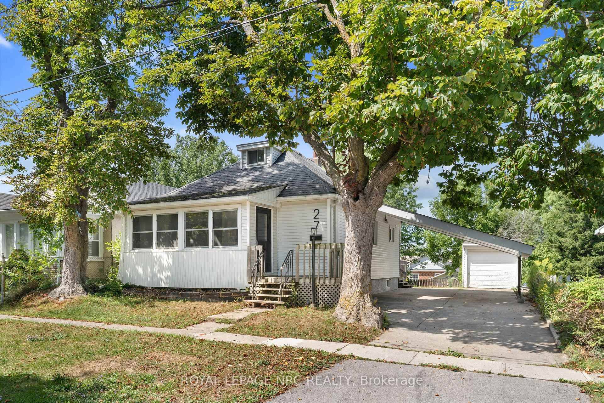 Welcome to 27 Maplecrest Avenue in St.