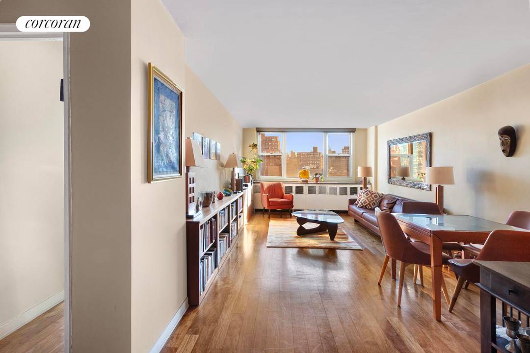 Charming West Village Views !