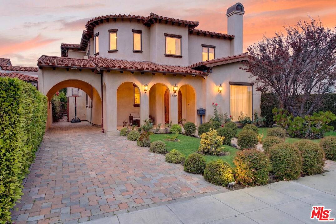 329 S CLARK DR 5BR Beverly Grove La