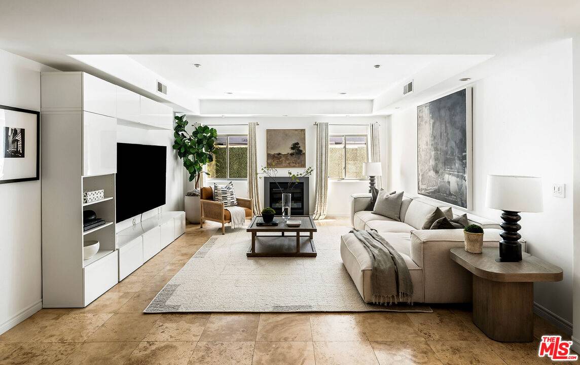 11633   Chenault St 2BR Brentwood La