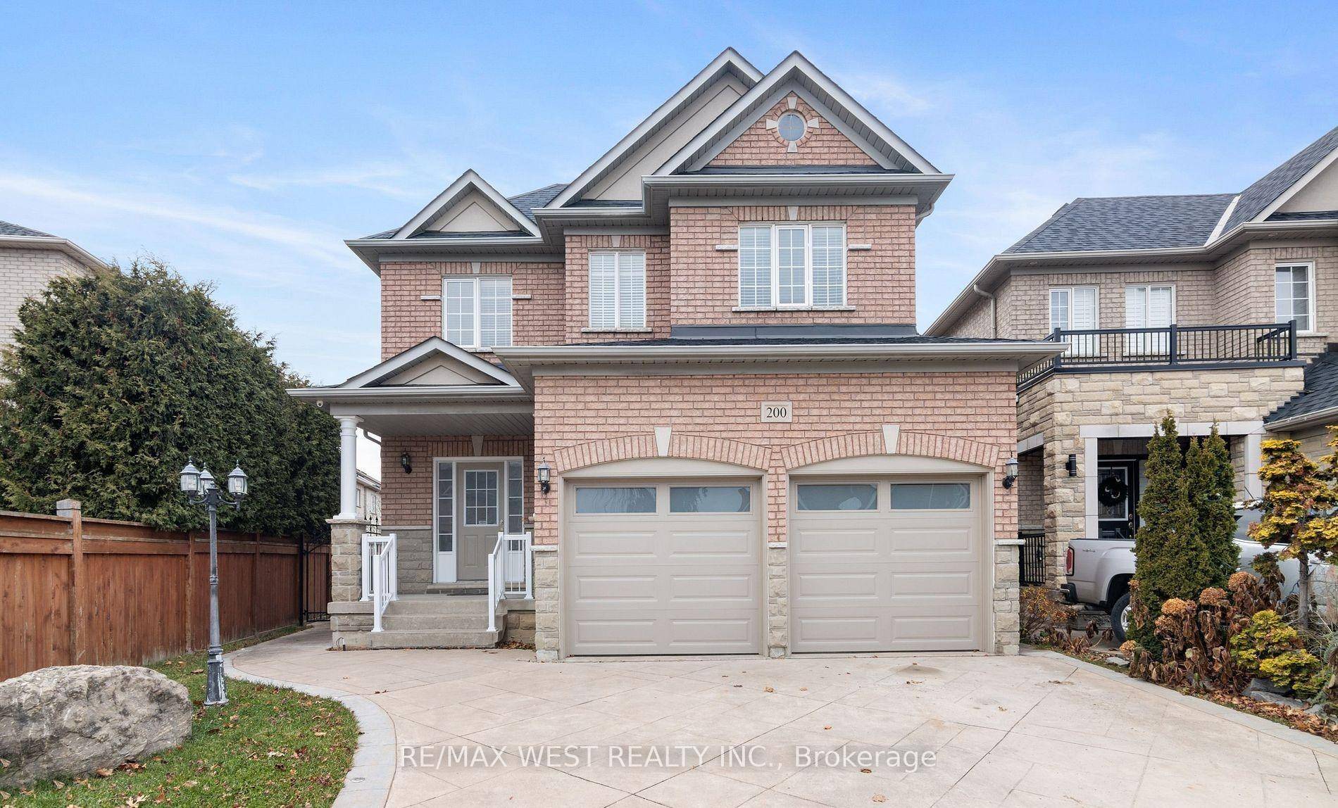 Timeless and meticulously maintained 4 bed, 3 washroom, 2 car garage fully detached home located in the Vellore Village area in Woodbridge.