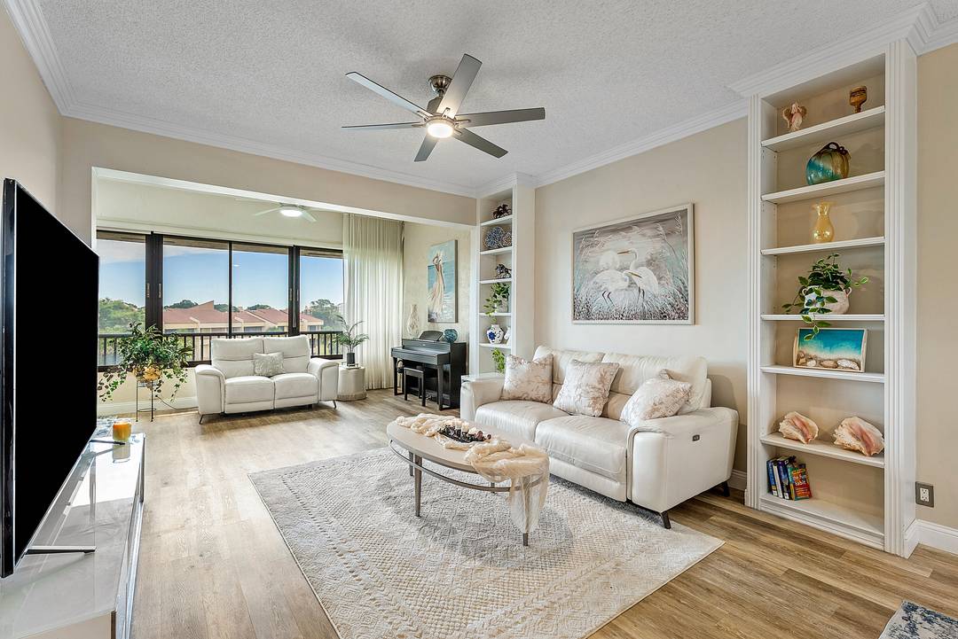 The perfect blend of prestige, elegance, and comfort in this magnificent Florida paradise, an immaculate, rare modern condo with two bedrooms and two bathrooms, featuring 9ft ceilings with the most ...