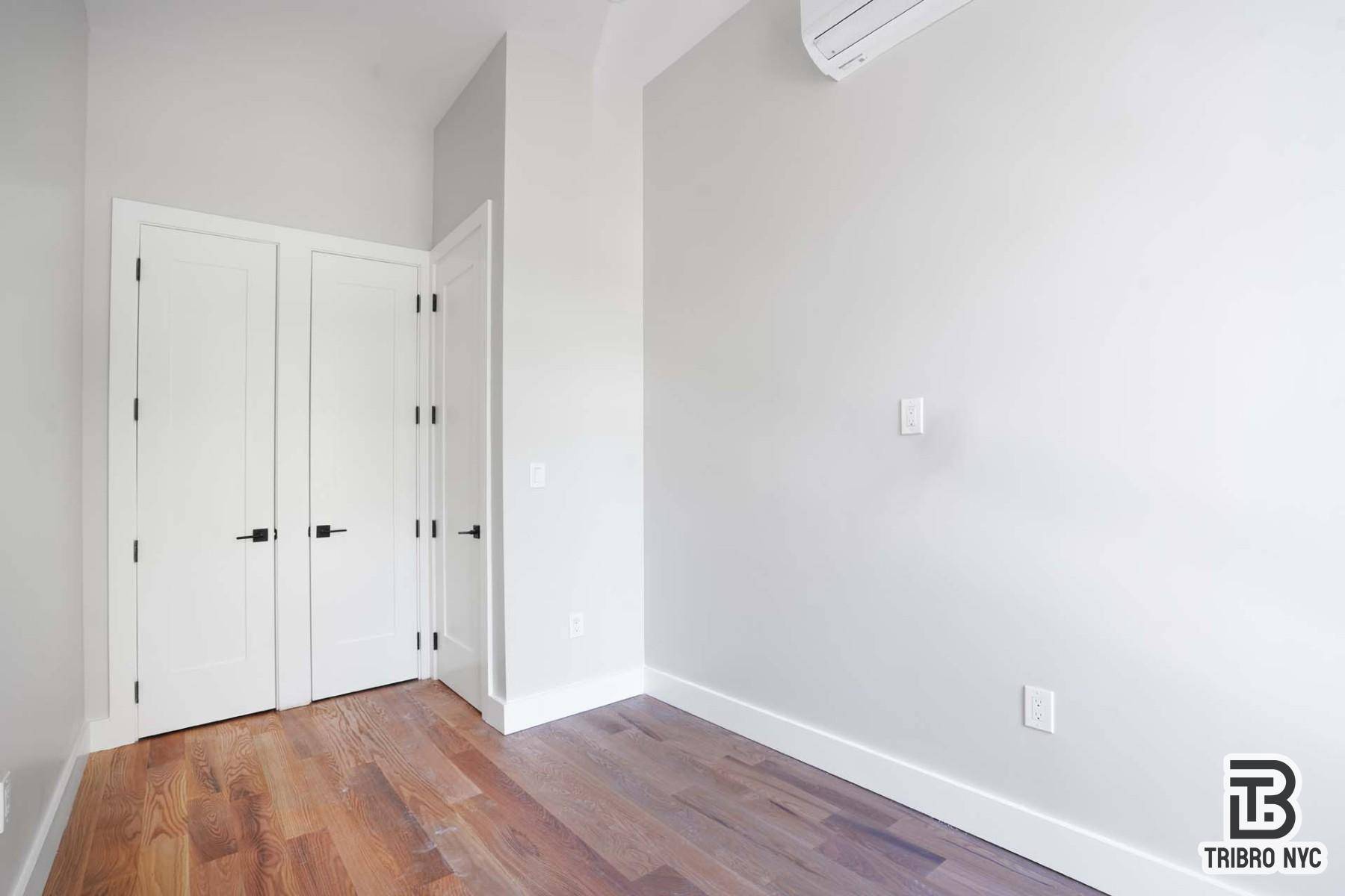 Brand New Stunning 3 Bed 2 Baths in the Heart of Bushwick Williamsburg Border with PRIVATE ROOF TERRACE !