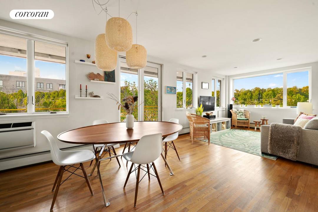 Welcome to vibrant Greenwood Heights.