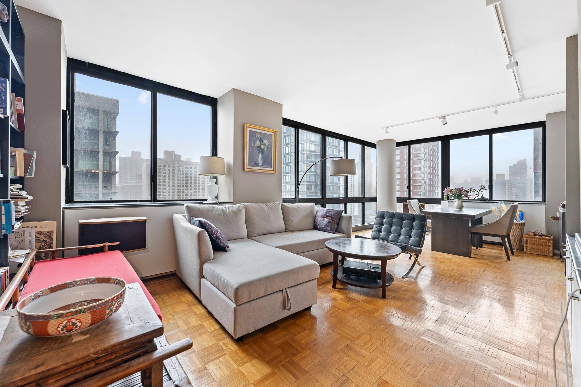 BRING YOUR CONTRACTOR A RARE BLANK CANVAS OPPORTUNITY TO CREATE THE APARTMENT YOU'VE BEEN DREAMING ABOUT !