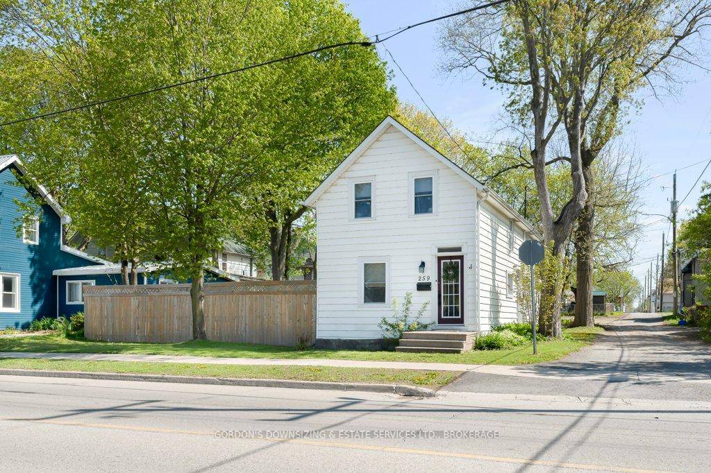 Welcome to this beautifully updated and thoughtfully designed home on a large, fully fenced lot, ideally located just steps from schools, parks, and Gananoque's picturesque waterfront.
