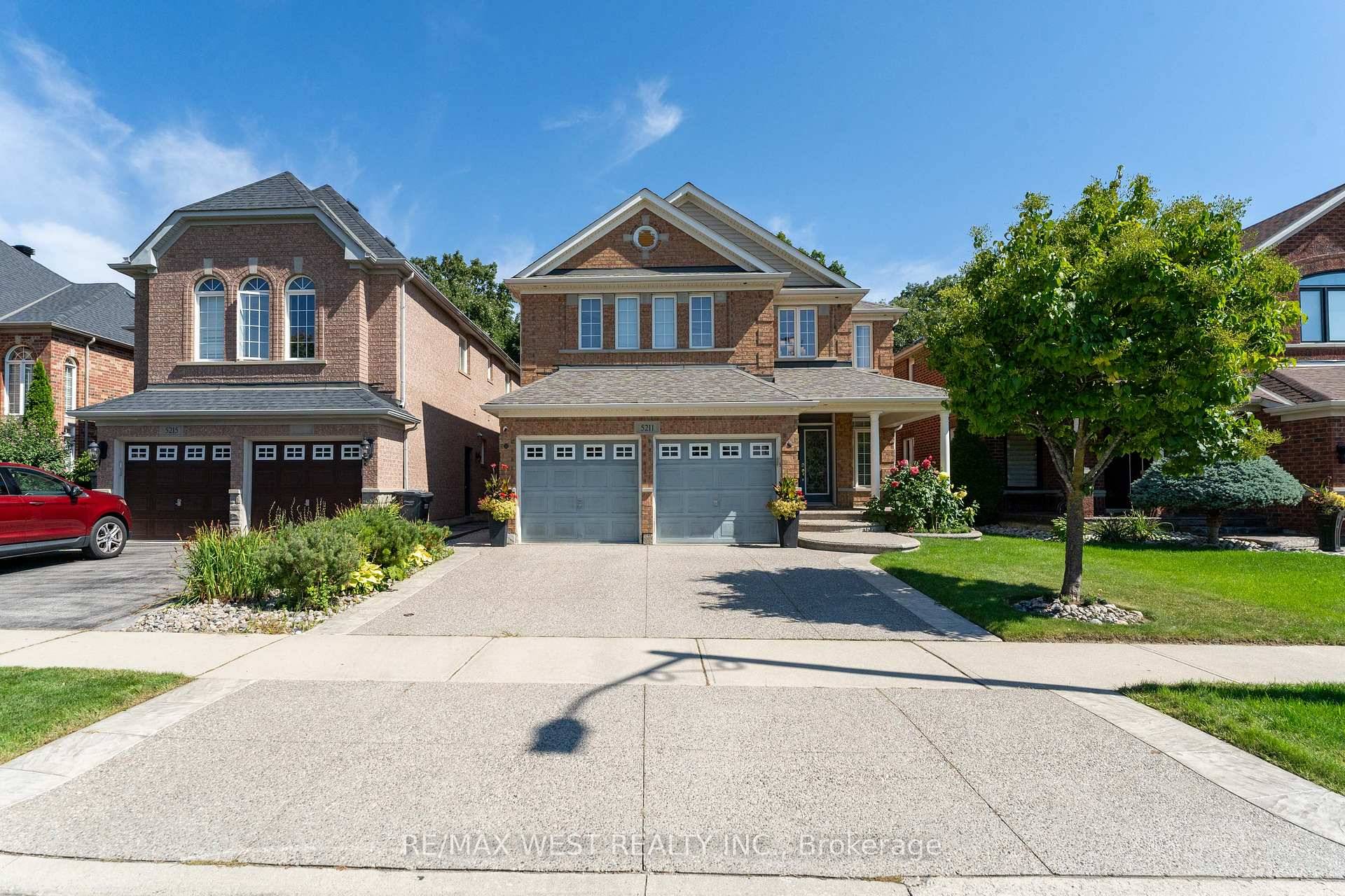 Outstanding 4 bedroom home, Rafferty model by great Gulf Homes in exceptional demand convenient Churchill Meadows area.