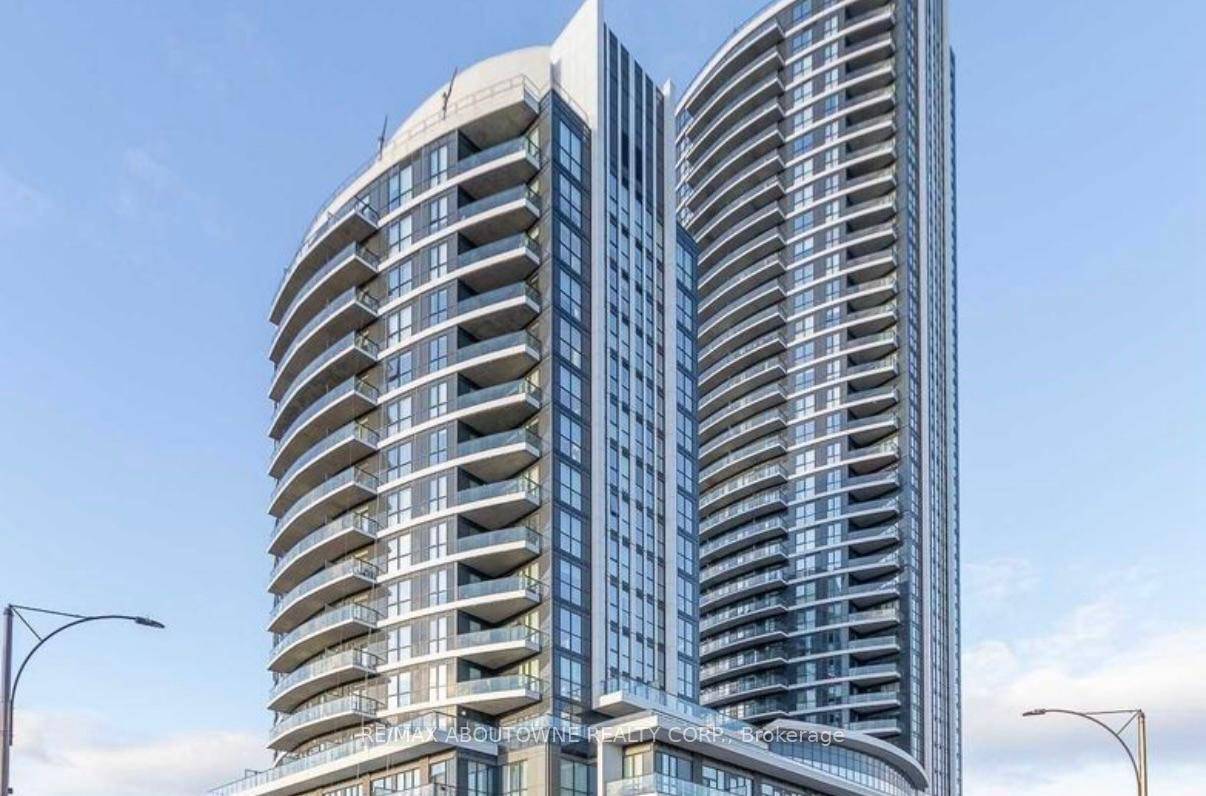 Welcome to Perla Towers where modern meets convenience in the heart of Mississauga !