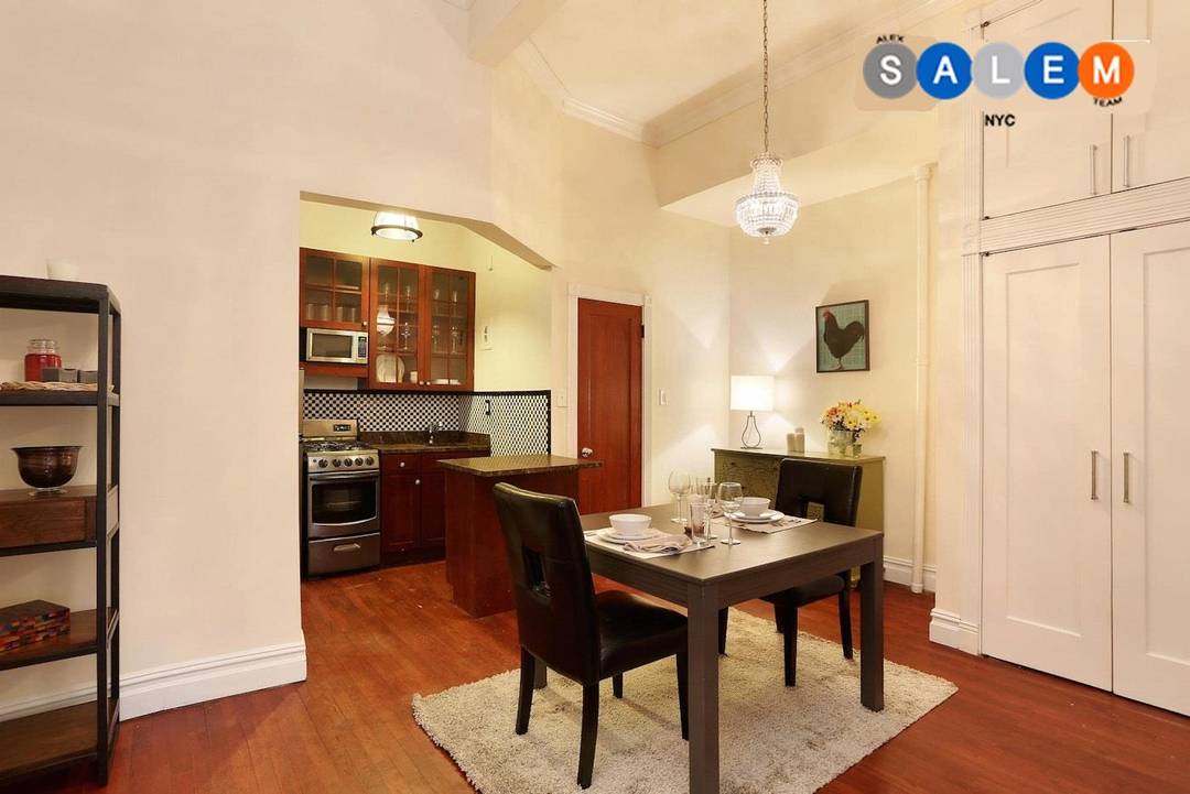 Elegance, Light, and Location A Rare Opportunity on the Upper West Side Nestled within a charming, boutique elevator brownstone co op, this rarely available residence is located on one of ...