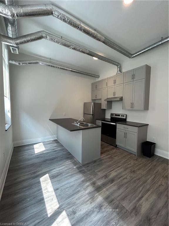 This second floor, loft style 2 bedroom, 1 bathroom unit with is located in the heart of downtown Brantford.