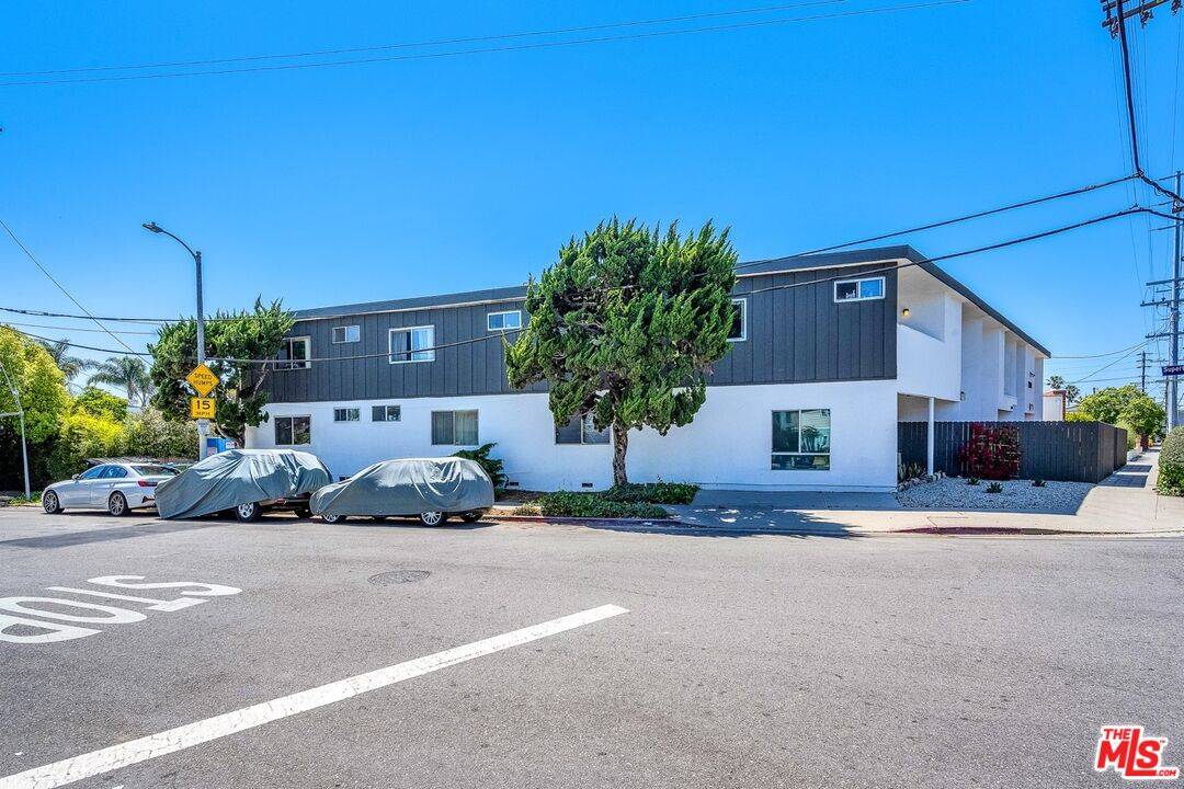 2001   Penmar Ave 20BR Marina Del Rey La