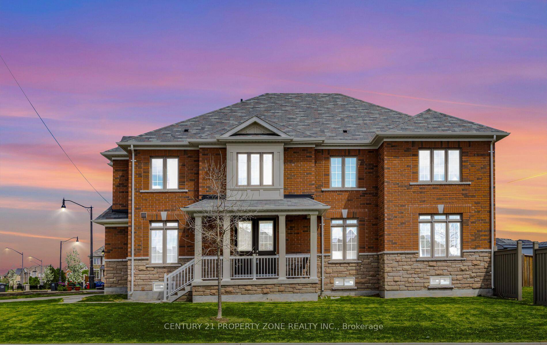 Welcome To This Sun Filled, Rare Corner Unit, Nested In The Prestigious Family Friendly CreditValley Community Of Brampton.
