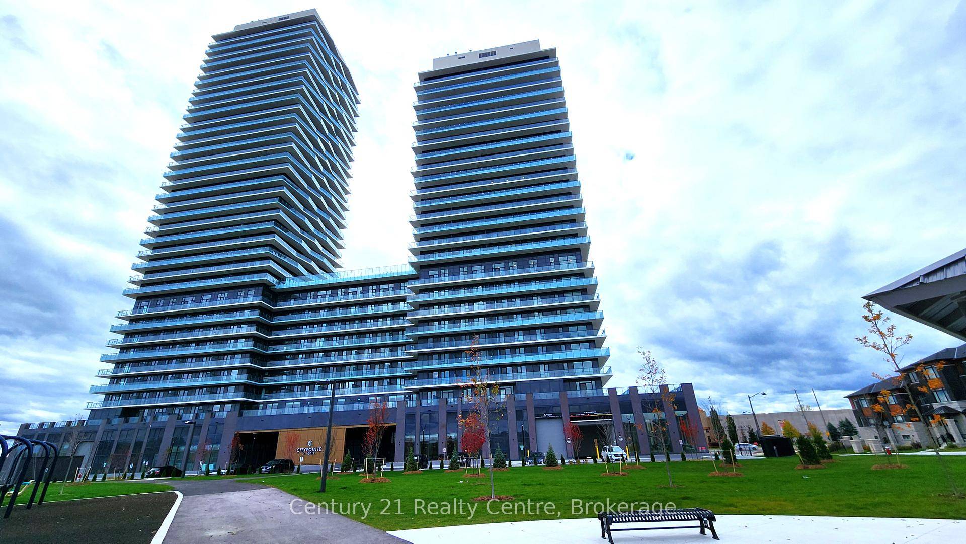 Welcome to CityPointe Heights Condos Where Modern Living Meets Natural Beauty !