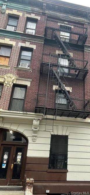 Presenting a prime investment opportunity in major location, this fully occupied eight unit building offers month to month leases and strong rental potential.