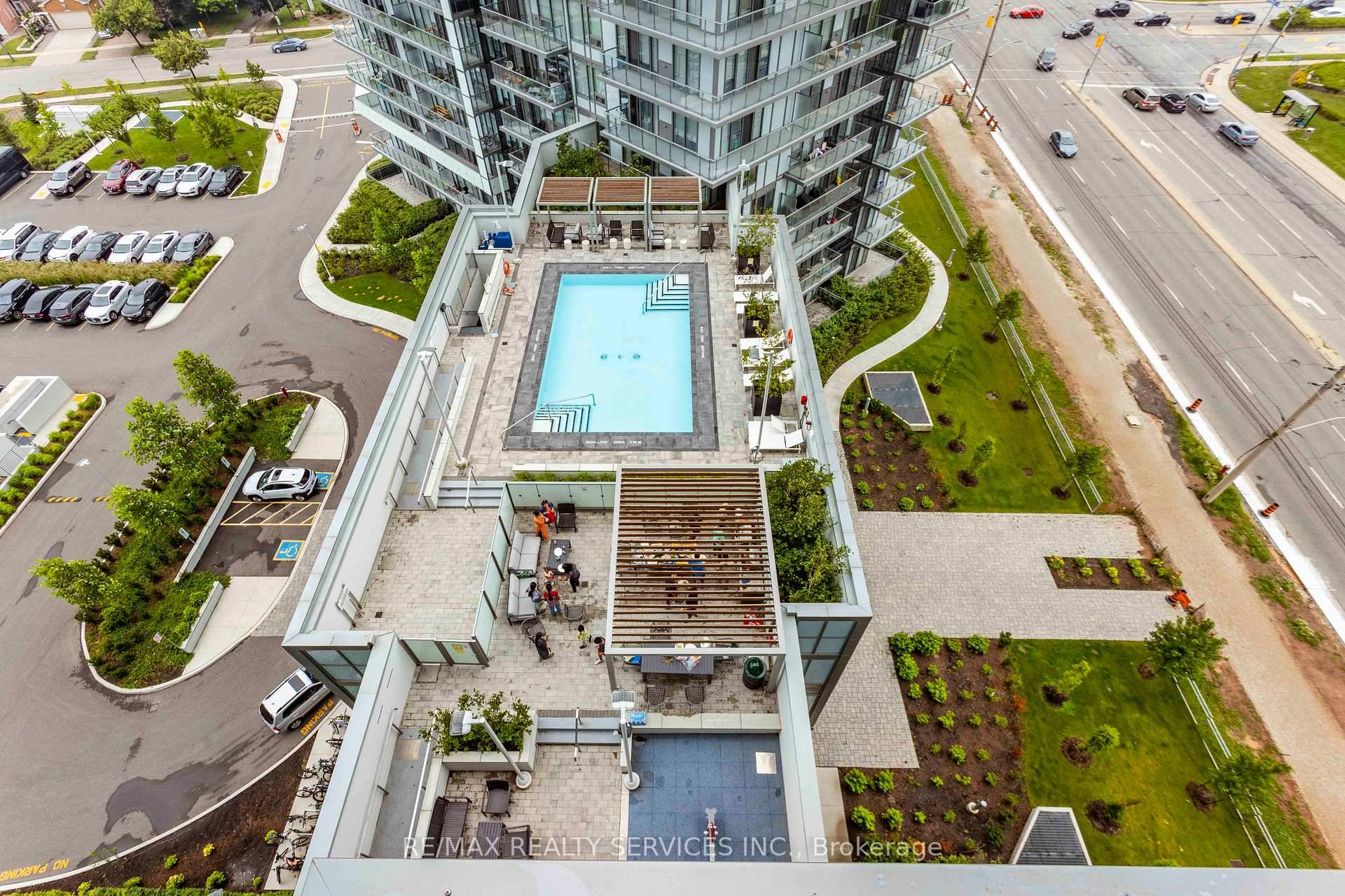Welcome to this stunning 2 Bedroom Den, 2 bathroom condo located on the 11th floor of the prestigious Erin Square Condos, a vibrant, modern community by Pemberton Group, just under ...
