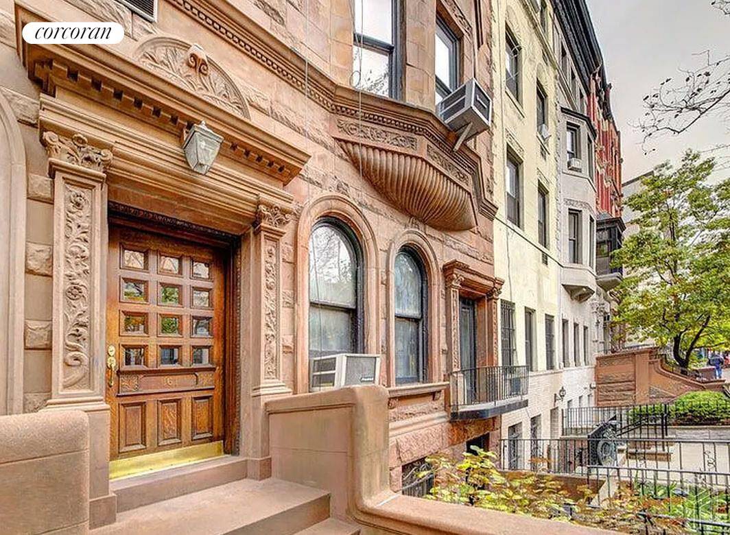 Located in a beautifully restored Upper West Side brownstone, this South facing one bedroom home with oversized windows allows sunlight to pour in and tranquil tree top views.
