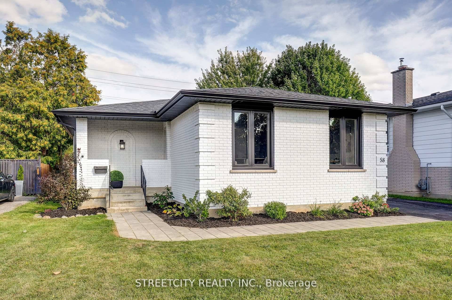 Calling all first time home buyers and families looking to downsize !