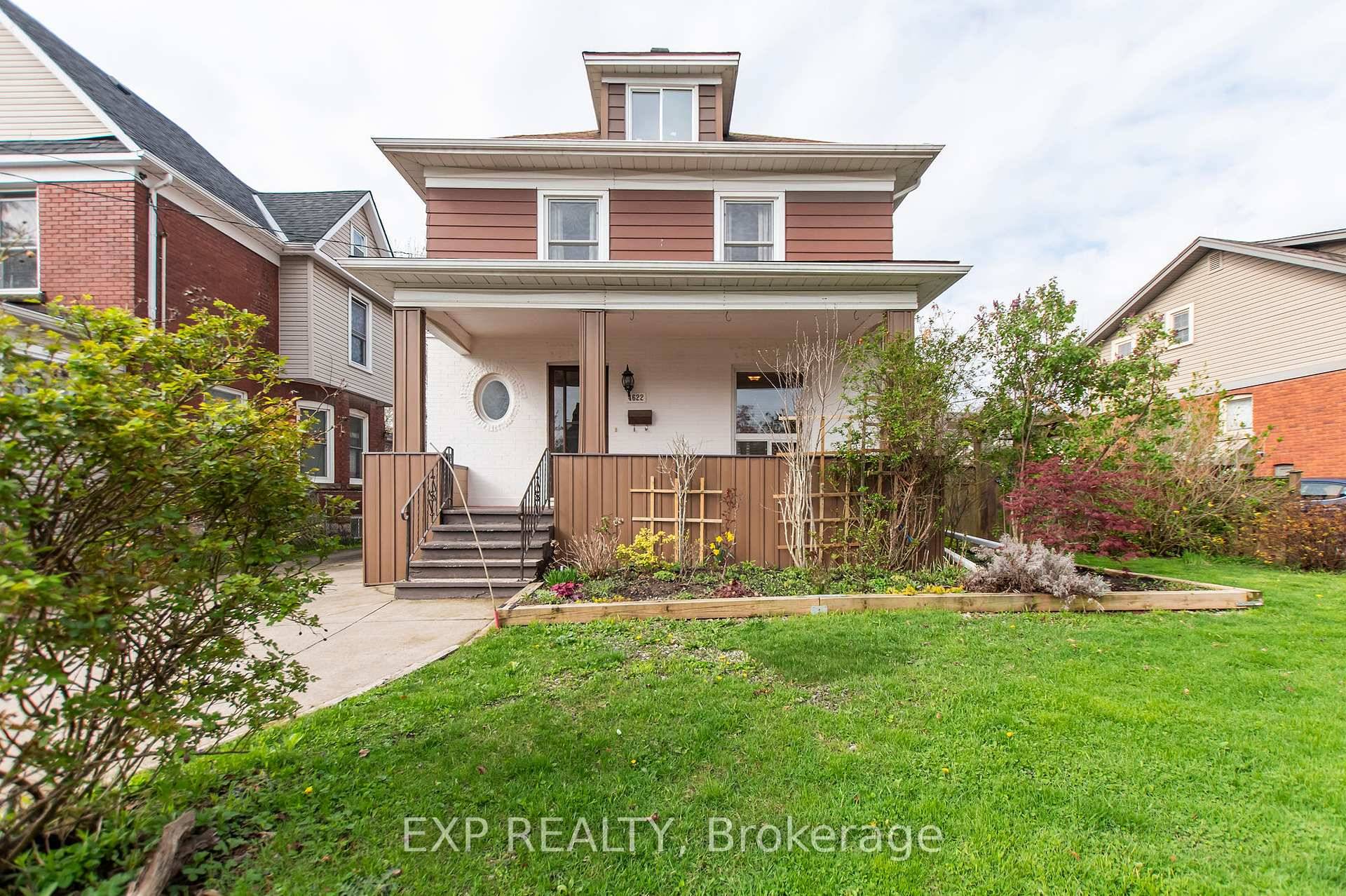 WELCOME TO 4622 RYERSON CRESCENT AND WELCOME TO A GREAT HOME OPPORTUNITY INNIAGARA FALLS.