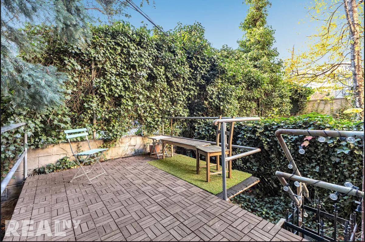 2 bedroom, 1 bathroom apartment with office space amp ; private backyard located in the heart of Greenpoint !