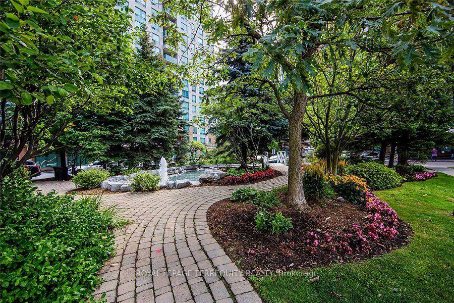 Welcome to Suite 1232 at 125 Omni Drive Where Comfort Meets Convenience !