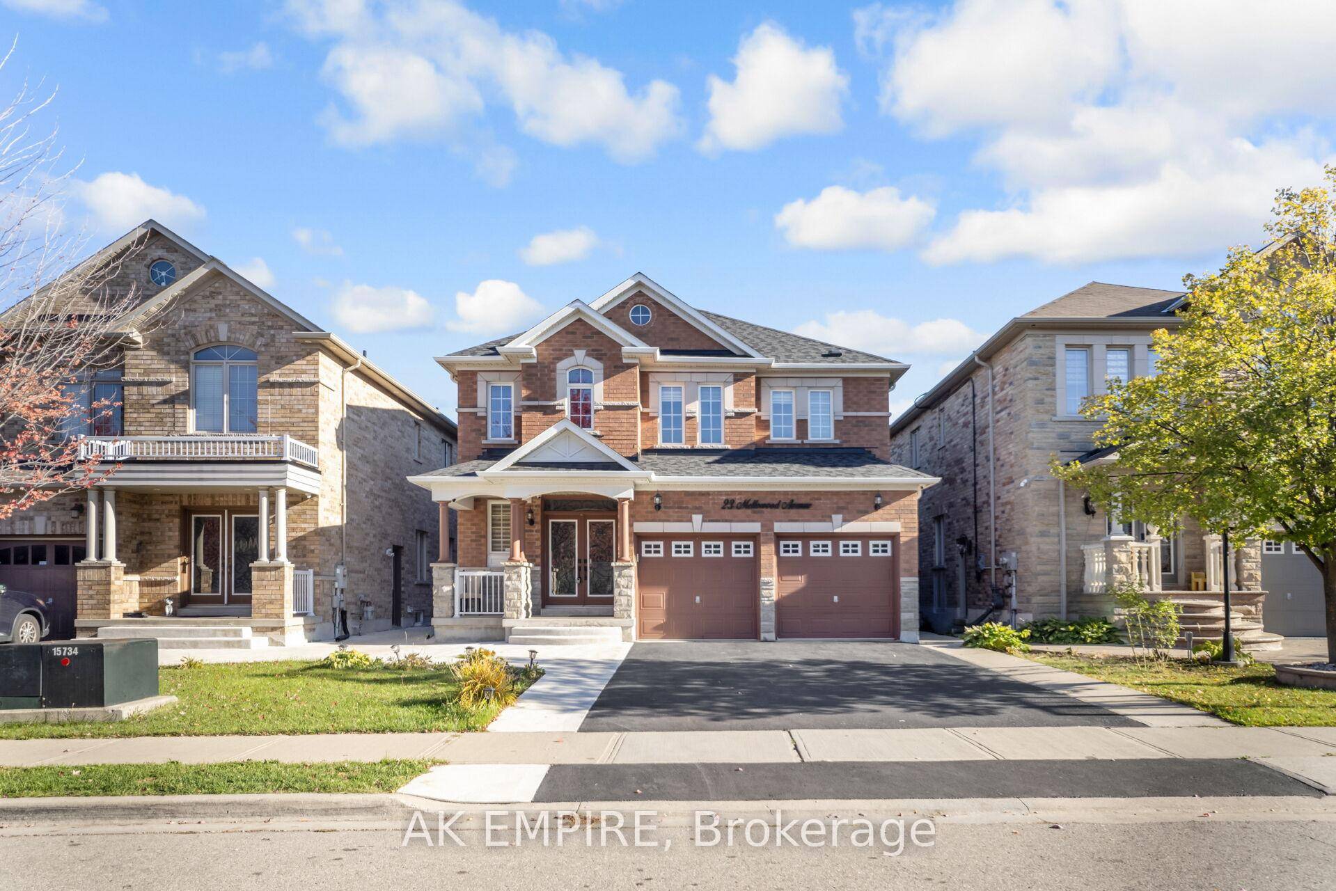 Welcome to this stunning freshly painted residence in the area of McVean and Castlemore with 4 2 bright and spacious bedrooms with new hardwood floor, Kitchen and all washrooms have ...