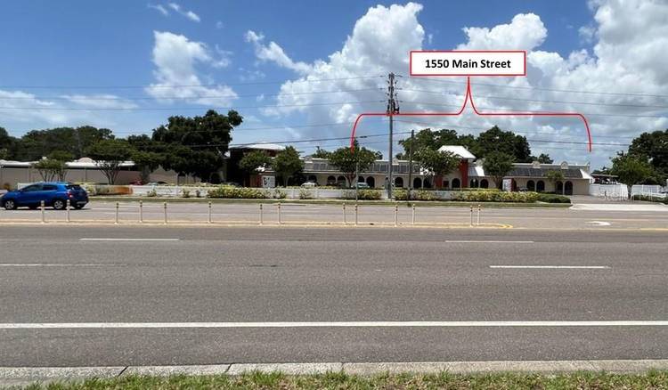 9760 SF for rent in the thriving Dunedin community !