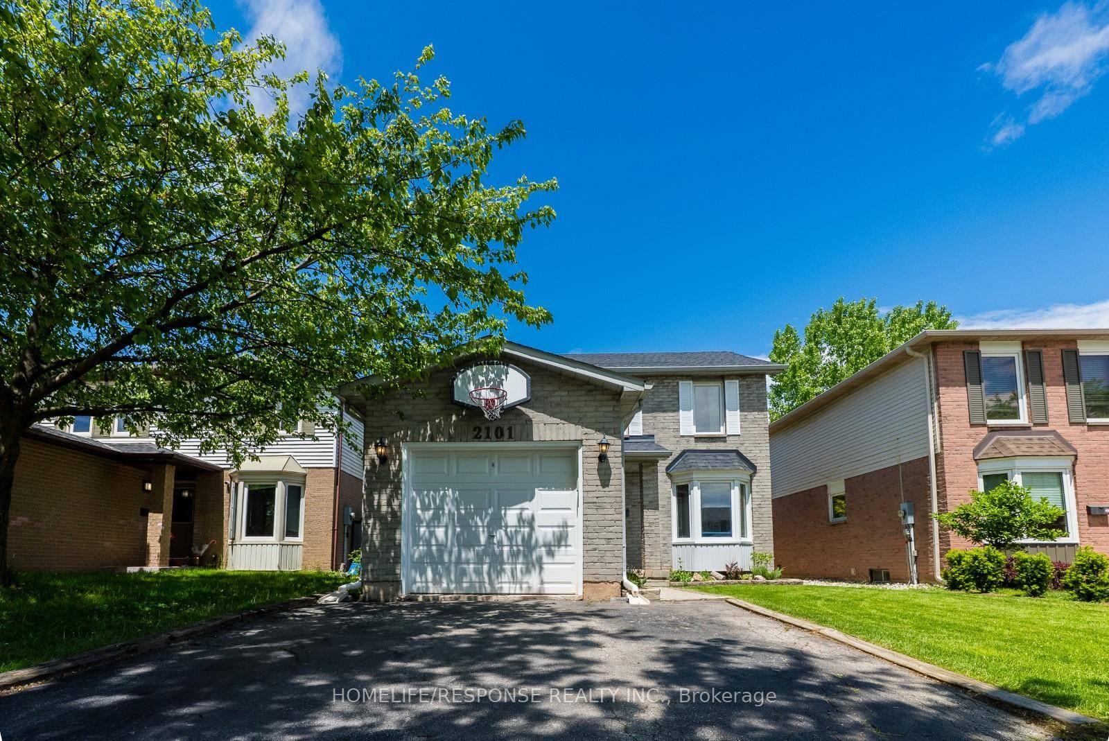 Burlington quiet, family oriented, desirable Headon Forest Detached 3Bed 3Baths.