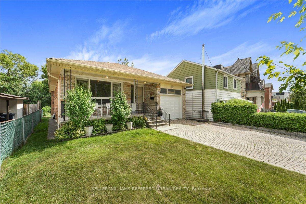 Original owners are selling their much loved super solid 1975 3 bedroom 2 bath bungalow on tidy south lot in Willowdale West and this one has a few unique features ...