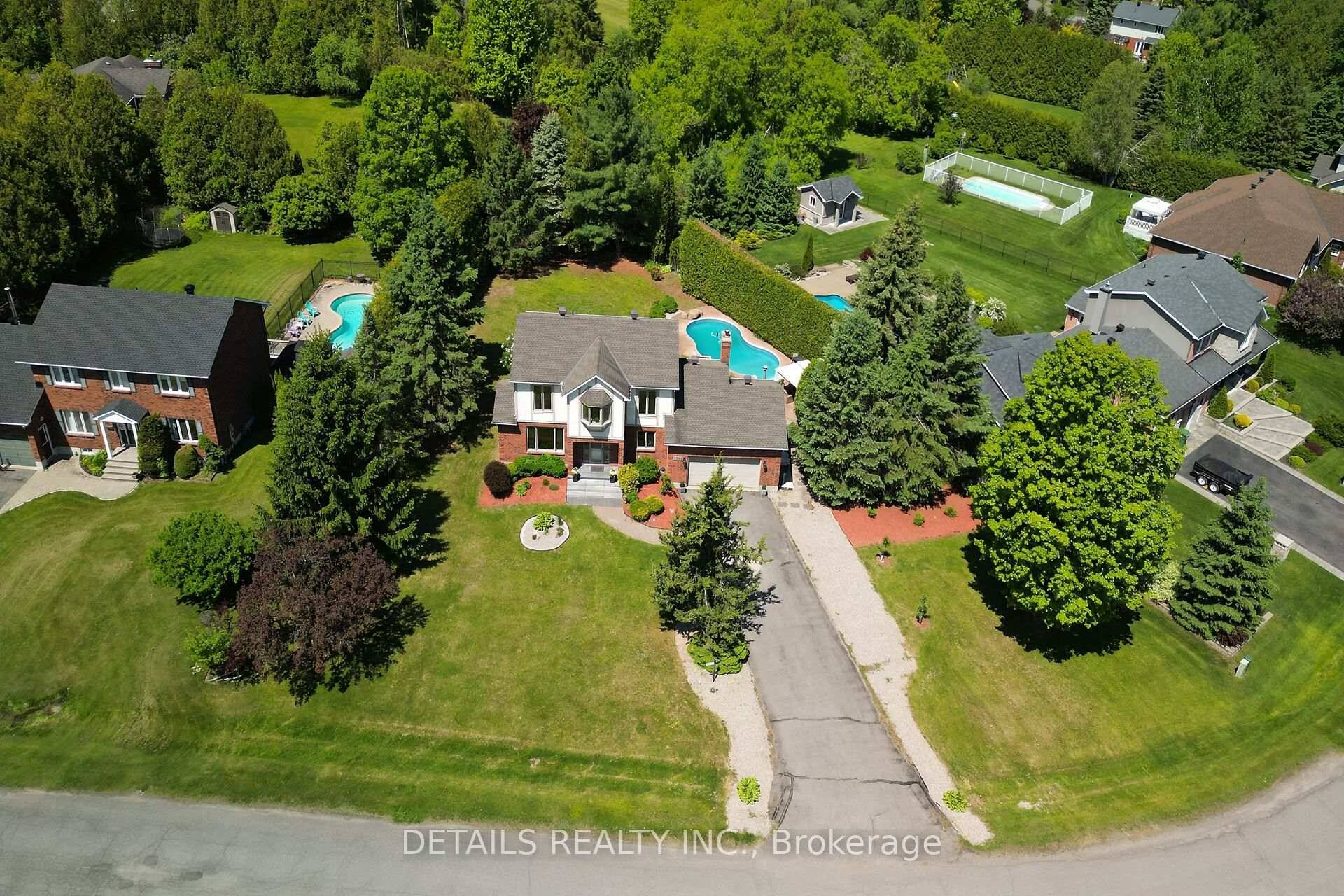 Come check out this beautiful 2 storey Tudor style home in one of Greely's most family friendly communities.