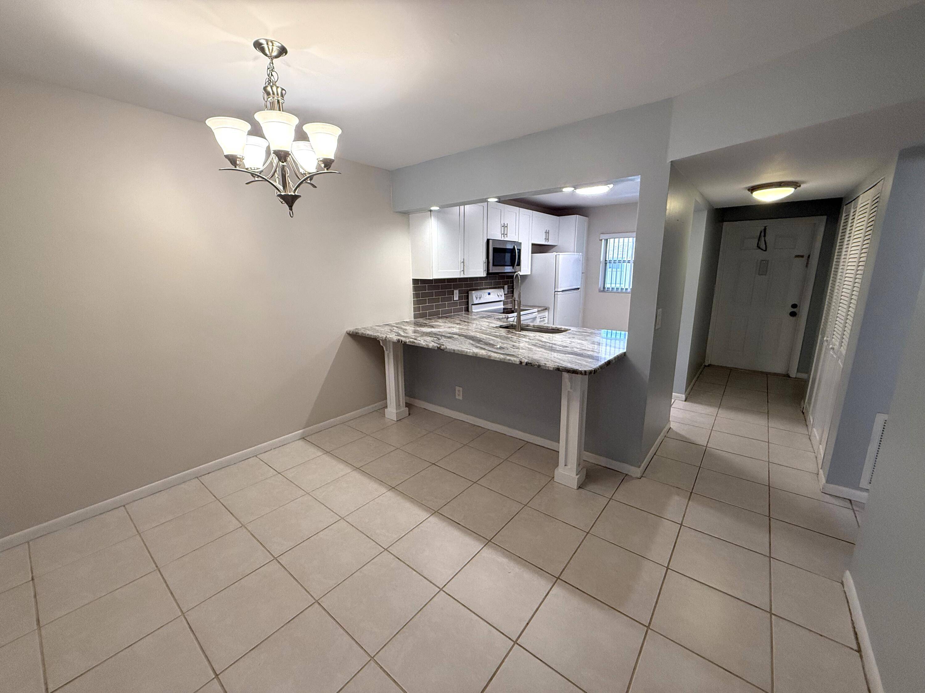 Charming Garden view 2 bed, 2 bath, 2nd floor condo, located in close proximity to everything you want in Delray Beach.