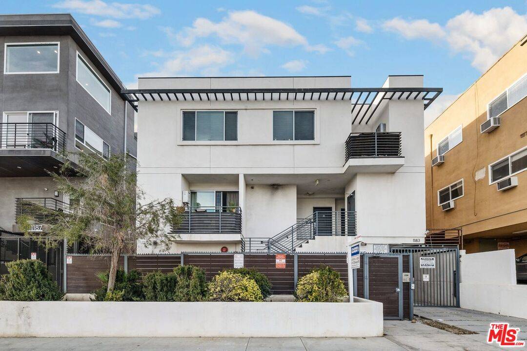 1183 CRENSHAW BLVD 2BR La